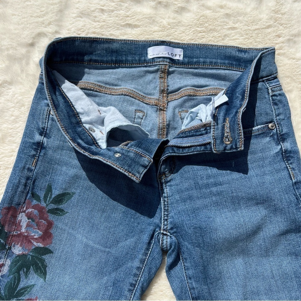 LOFT Floral Skinny Jeans Raw Hem Ankle Denim Size 25 - Picture 6 of 13